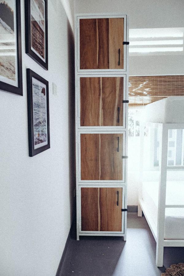 Clics Coliving & Coworking Hotel Dikwella Bagian luar foto
